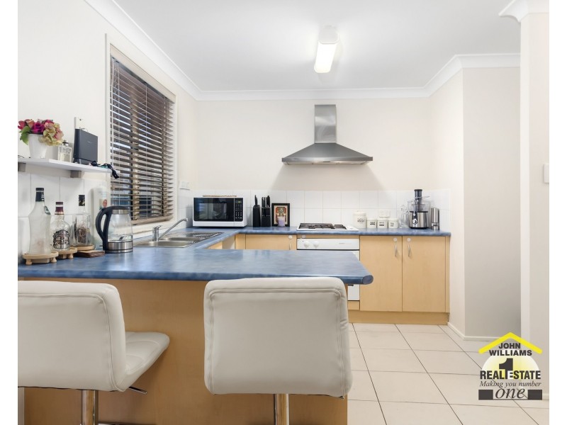 52 Minnamurra Circuit, Prestons NSW 2170