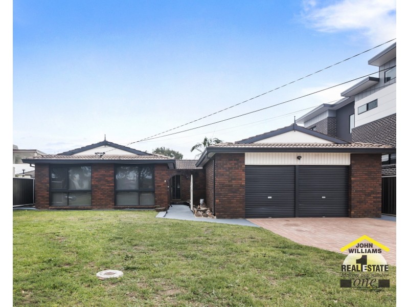11 Joseph Street, Chipping Norton NSW 2170