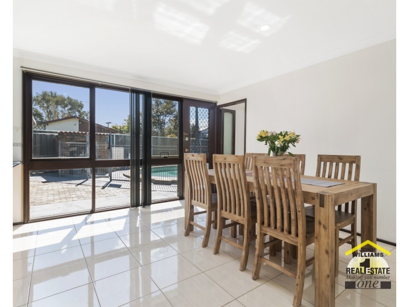 11 Joseph Street, Chipping Norton NSW 2170