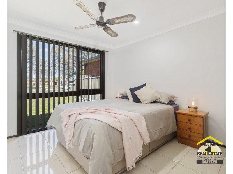 11 Joseph Street, Chipping Norton NSW 2170