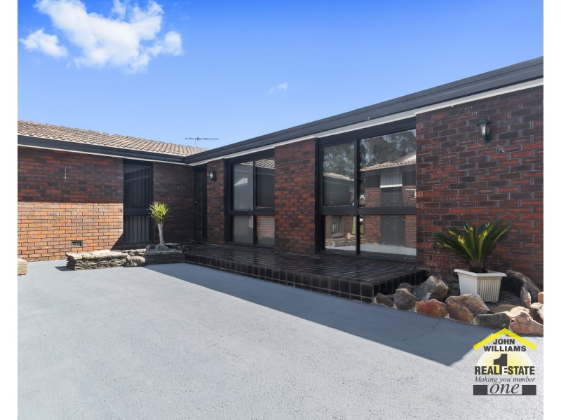 11 Joseph Street, Chipping Norton NSW 2170