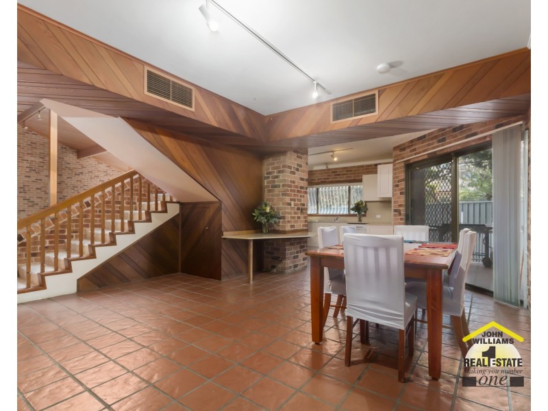 4 Binham Place, Chipping Norton NSW 2170