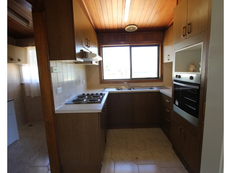 10 MOOMIN PLACE, Busby NSW 2168