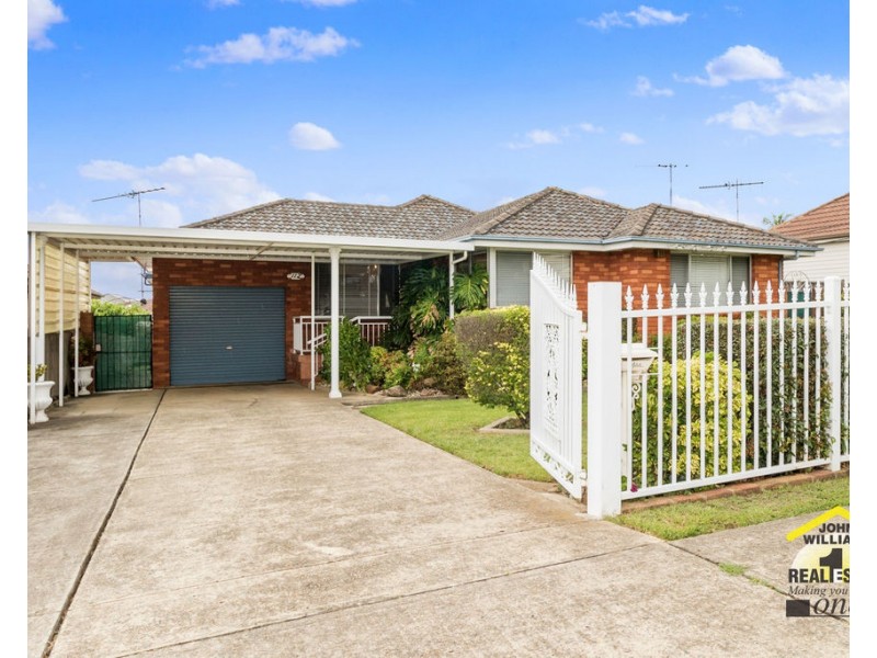 112 Hill Road, Lurnea NSW 2170