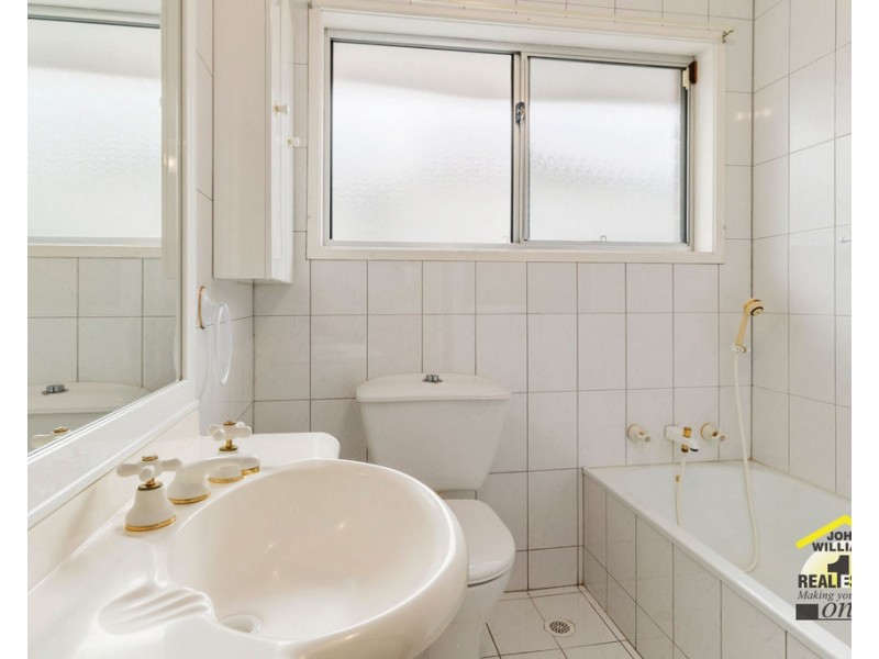 112 Hill Road, Lurnea NSW 2170