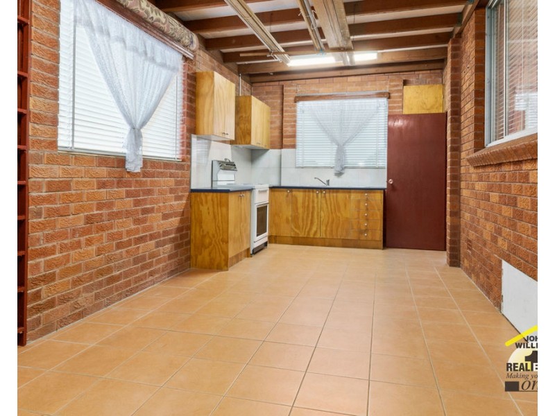 112 Hill Road, Lurnea NSW 2170
