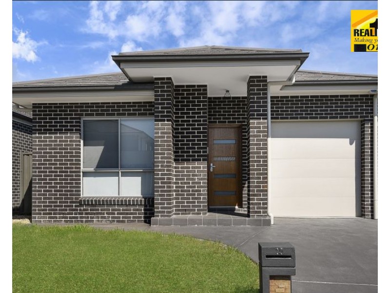 15 Stonecrop Street, Denham Court NSW 2565