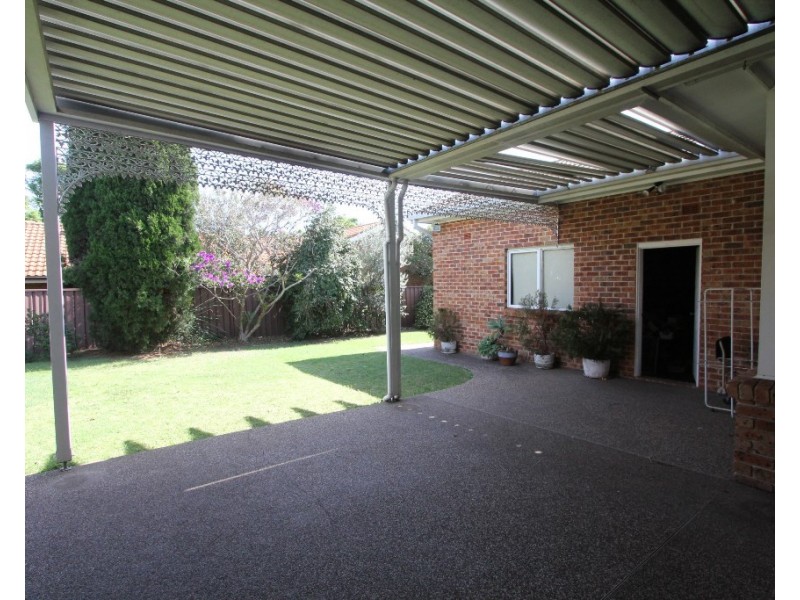 5 Aintree Close, Casula NSW 2170