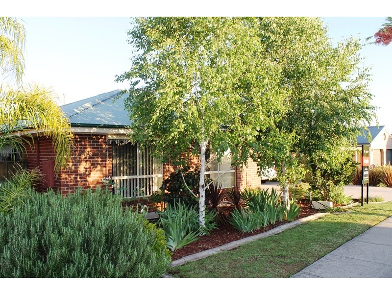 66 NIGHTINGALE AVENUE, Wodonga VIC 3690