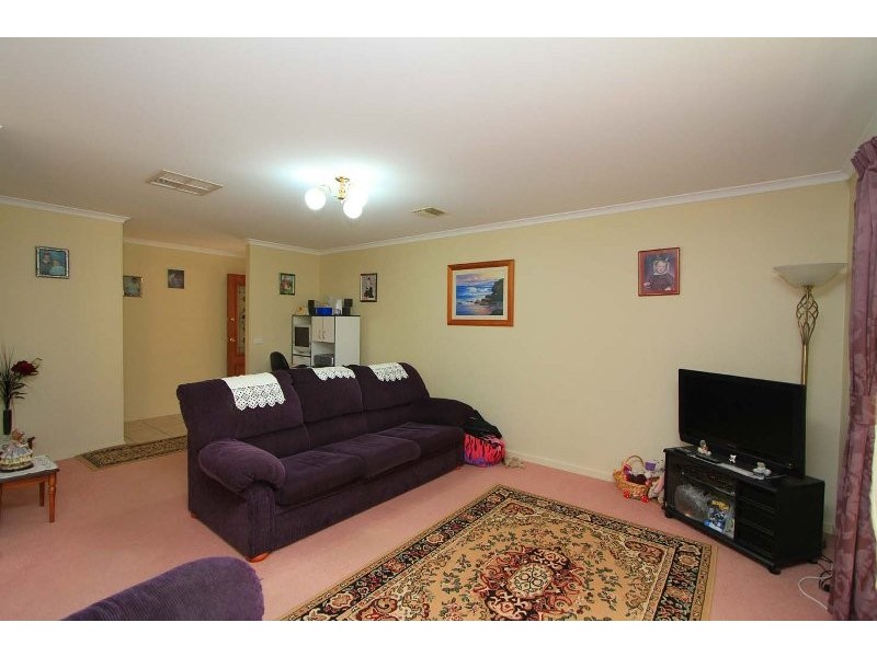 66 NIGHTINGALE AVENUE, Wodonga VIC 3690