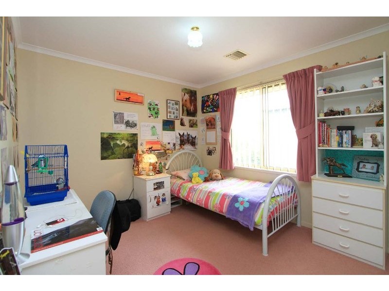 66 NIGHTINGALE AVENUE, Wodonga VIC 3690