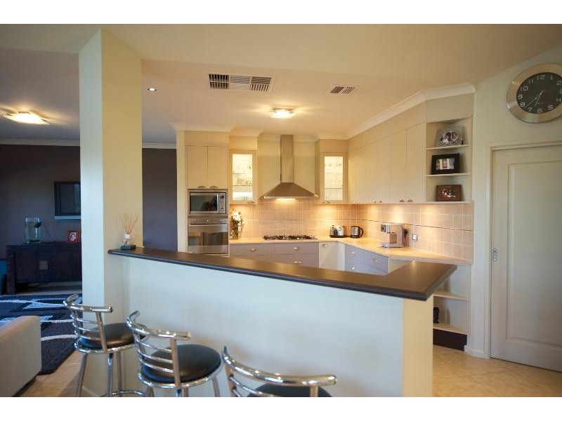 39 FIRESTONE WAY, Wodonga VIC 3690