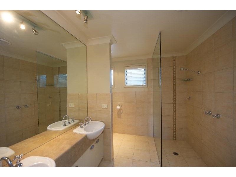 39 FIRESTONE WAY, Wodonga VIC 3690