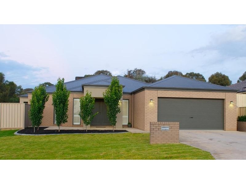 10 PAPERBARK COURT, Thurgoona NSW 2640