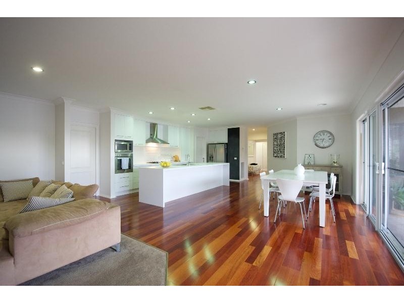 10 PAPERBARK COURT, Thurgoona NSW 2640