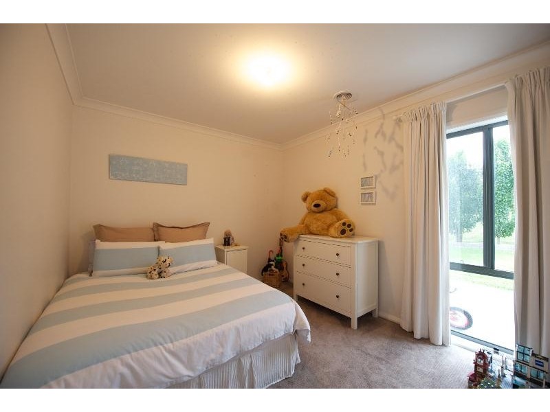 10 PAPERBARK COURT, Thurgoona NSW 2640