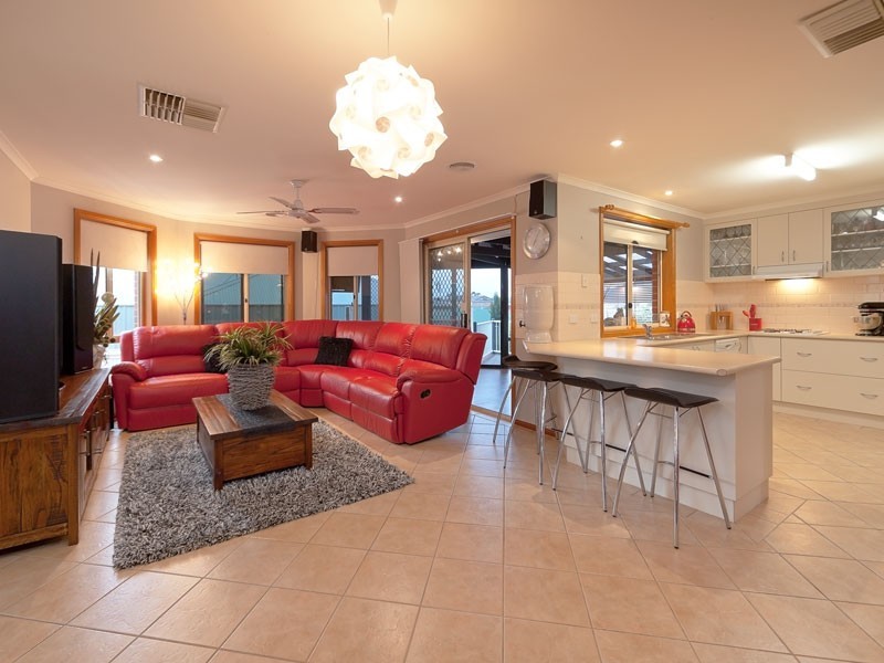 18 PARK LANE, Wodonga VIC 3690