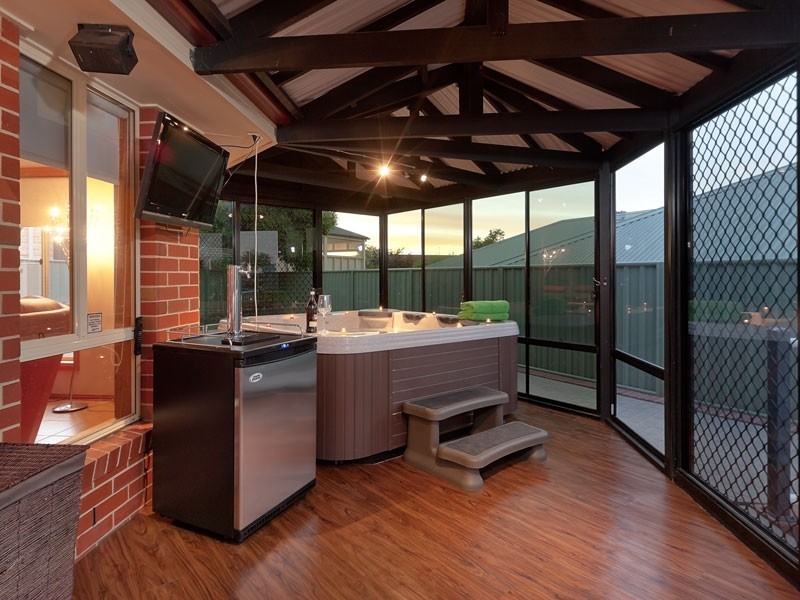 18 PARK LANE, Wodonga VIC 3690