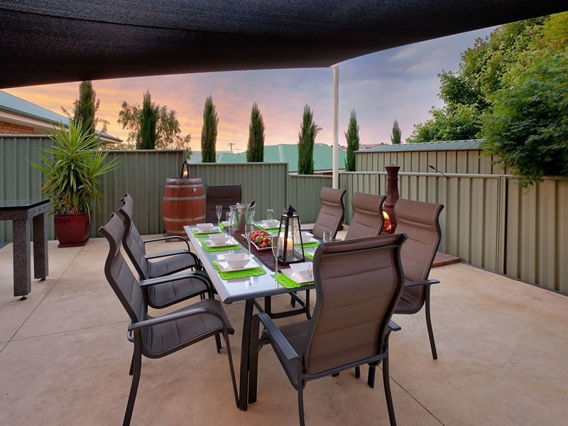 18 PARK LANE, Wodonga VIC 3690