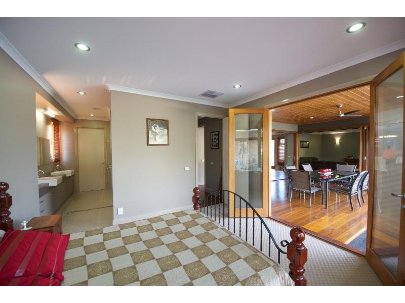 45 GOLFLINKS AVENUE, Wodonga VIC 3690