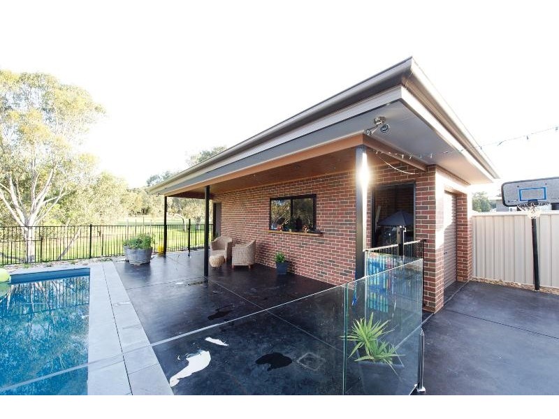 45 GOLFLINKS AVENUE, Wodonga VIC 3690