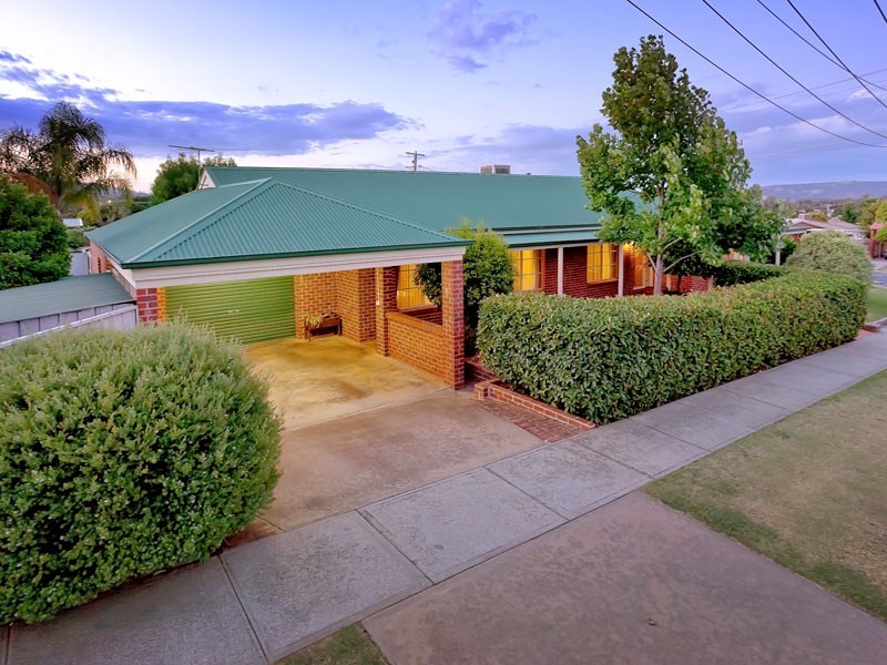 15 MARSHALL STREET (Cnr Peacock Avenue), Wodonga VIC 3690