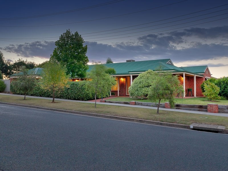 15 MARSHALL STREET (Cnr Peacock Avenue), Wodonga VIC 3690
