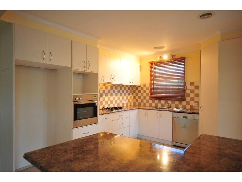 1 WARSAW CRESCENT, Wodonga VIC 3690