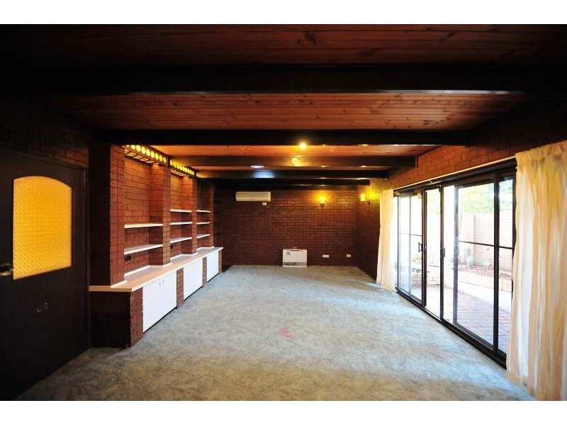 1 WARSAW CRESCENT, Wodonga VIC 3690