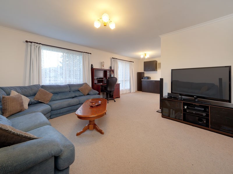 25 BIRDIE STREET, Wodonga VIC 3690
