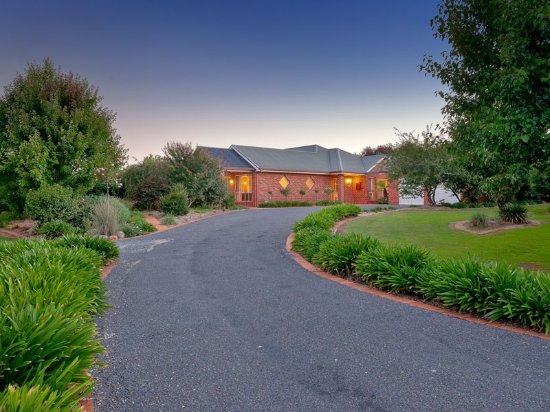 73 HUON CREEK ROAD, Wodonga VIC 3690