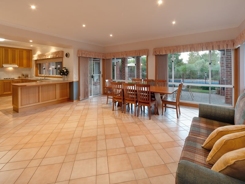 73 HUON CREEK ROAD, Wodonga VIC 3690