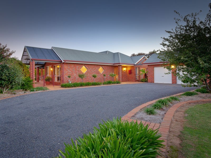 73 HUON CREEK ROAD, Wodonga VIC 3690