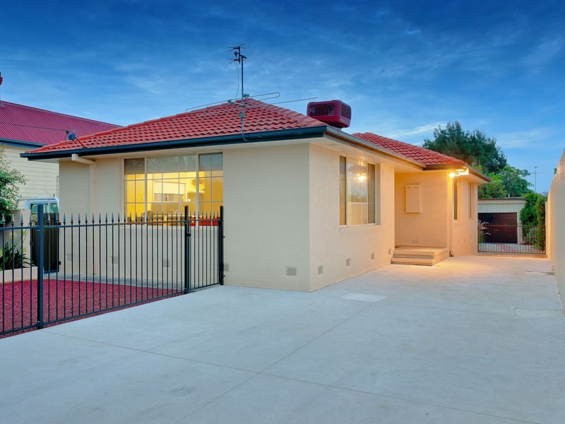 138 LAWRENCE STREET, Wodonga VIC 3690