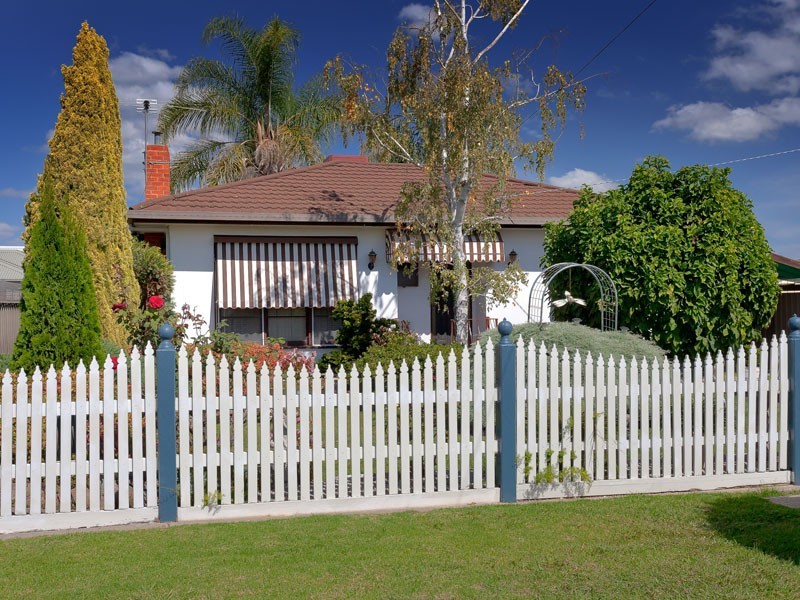 9 MARK STREET, Wodonga VIC 3690