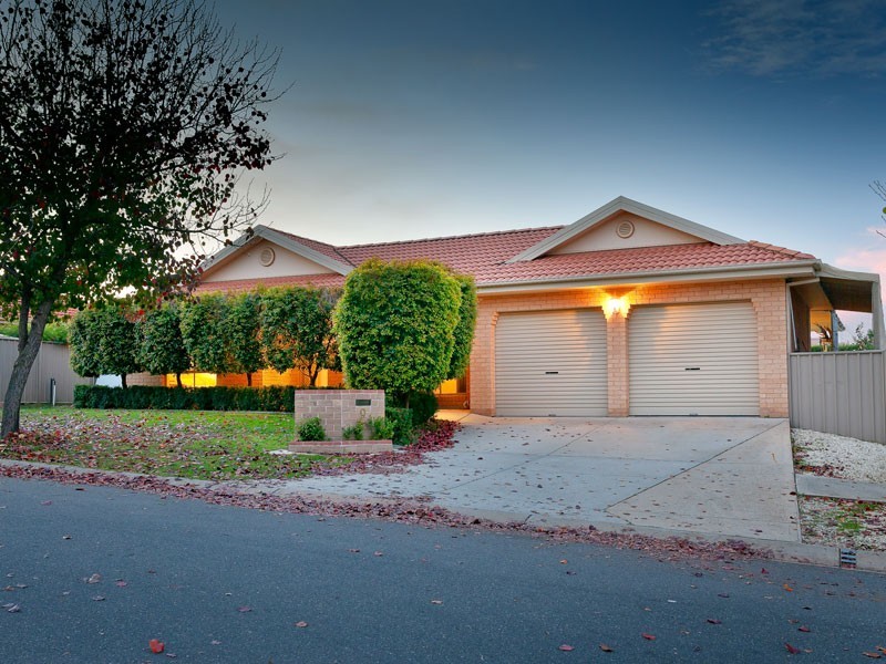 9 BISQUE COURT, Wodonga VIC 3690