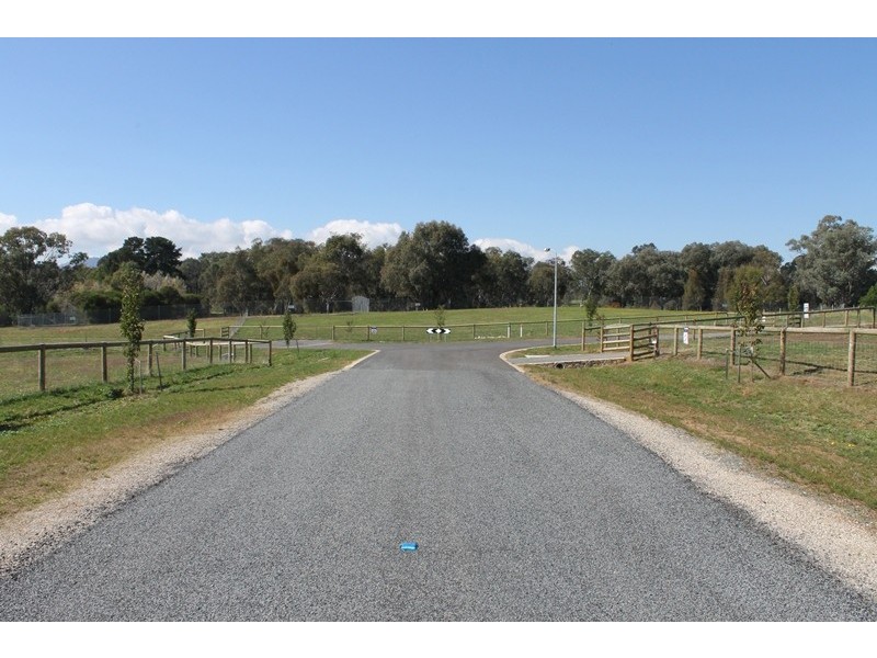 Lots 2-24 HILLANDALE COURT, Bonegilla VIC 3691