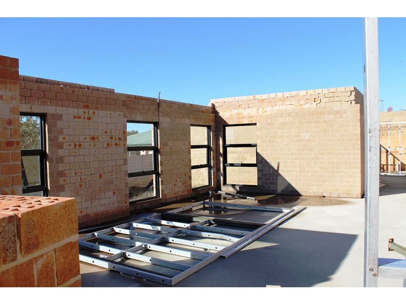 6 LATROBE COURT, Wodonga VIC 3690