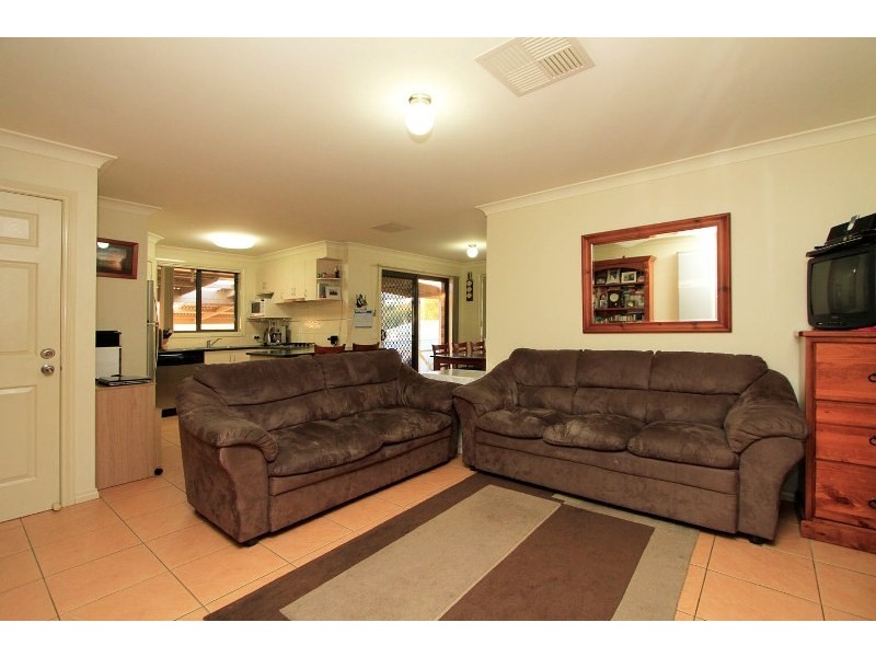 30 HICKORY STREET, Thurgoona NSW 2640