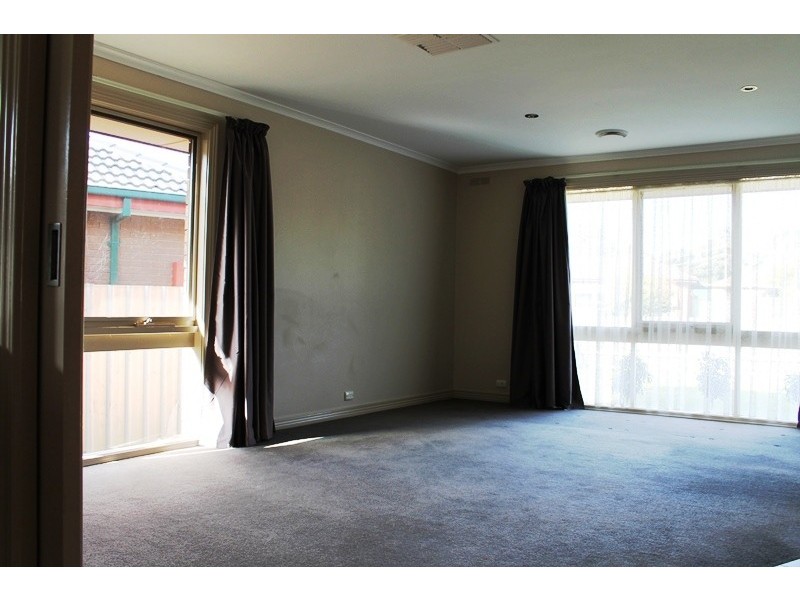 1 ELLISON COURT, Wodonga VIC 3690