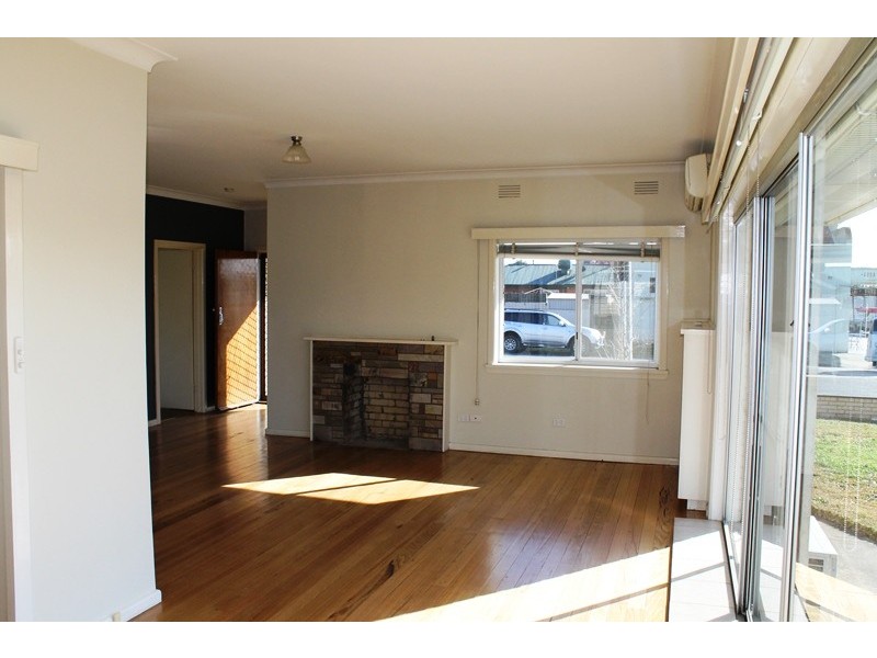 1/239 BEECHWORTH ROAD, Wodonga VIC 3690