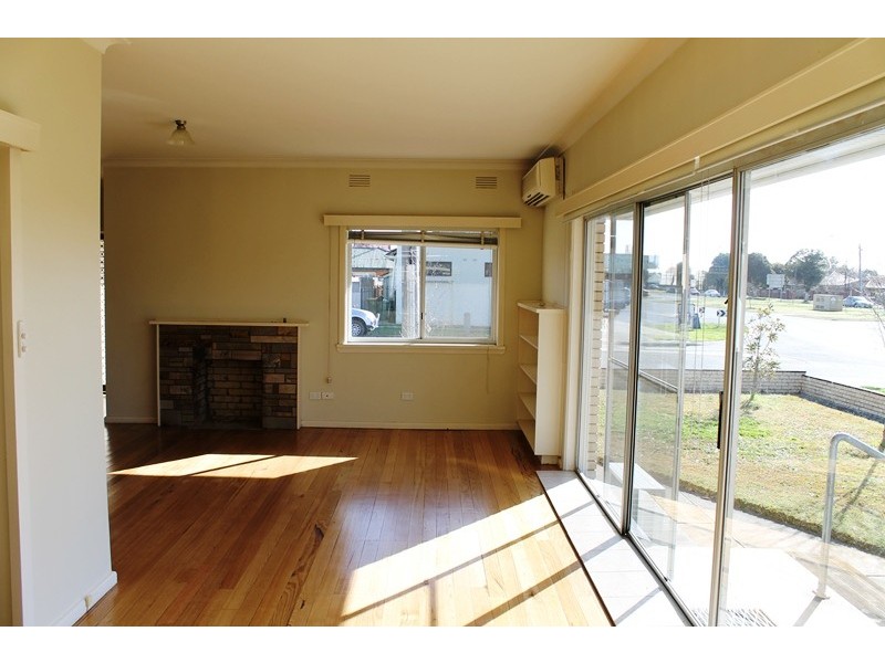 1/239 BEECHWORTH ROAD, Wodonga VIC 3690