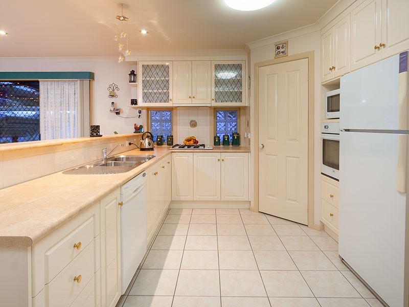 10 BISQUE COURT, Wodonga VIC 3690