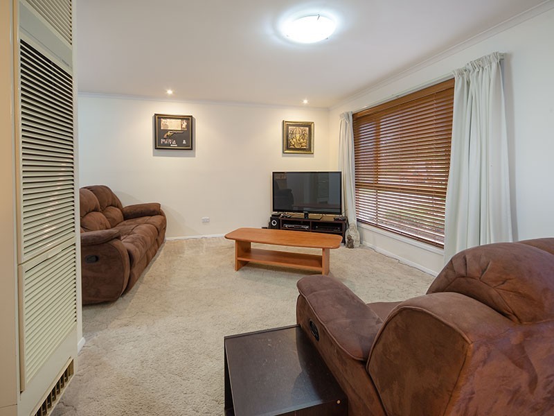 6 AZURE DRIVE, Wodonga VIC 3690