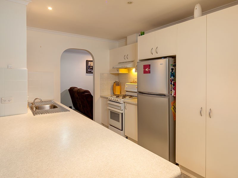 6 AZURE DRIVE, Wodonga VIC 3690