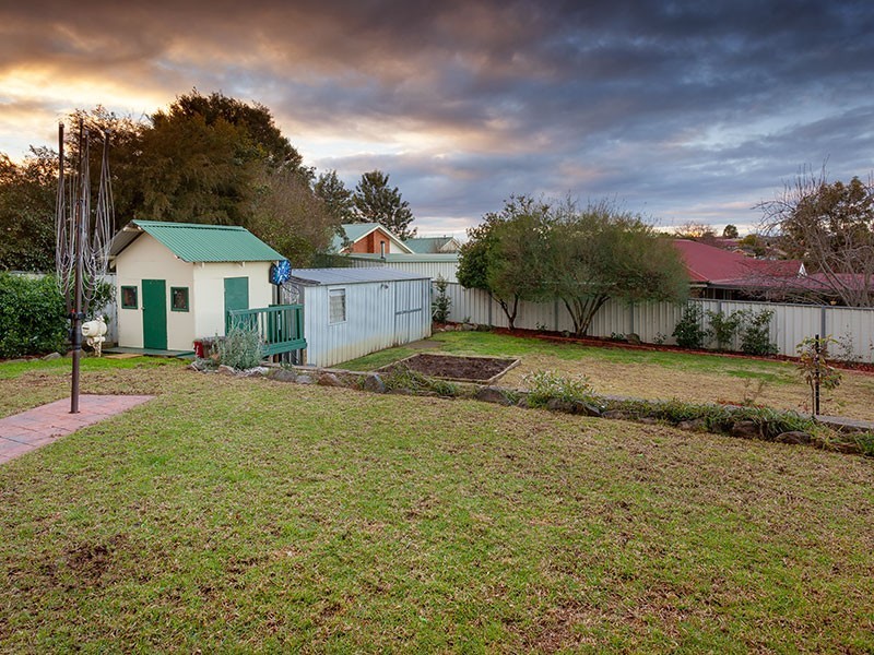 6 AZURE DRIVE, Wodonga VIC 3690