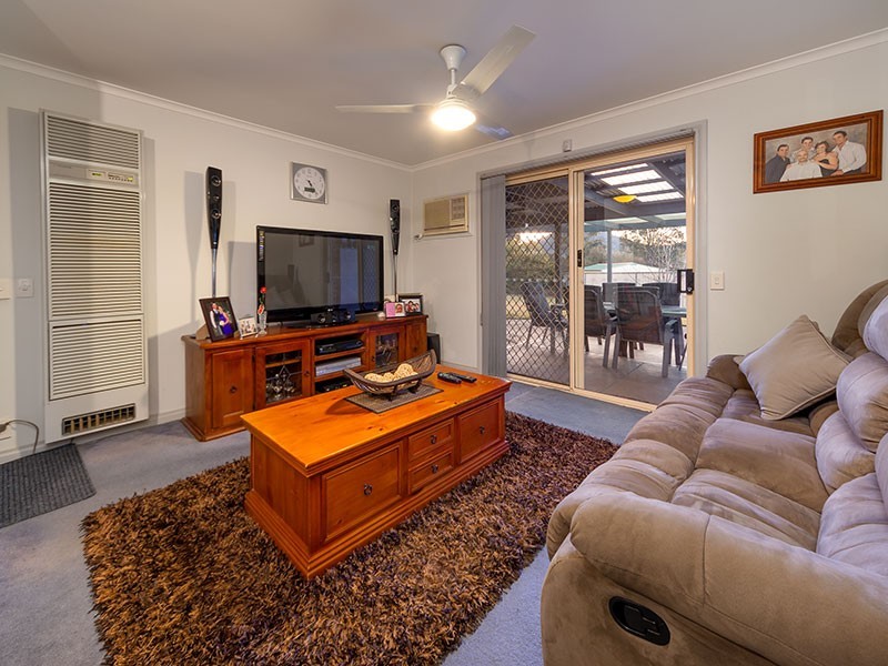 17 AZURE DRIVE, Wodonga VIC 3690