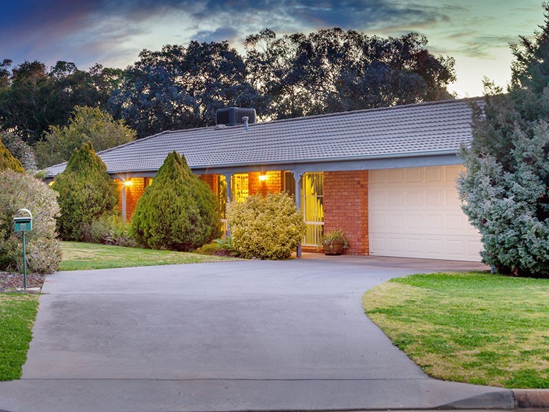 17 AZURE DRIVE, Wodonga VIC 3690