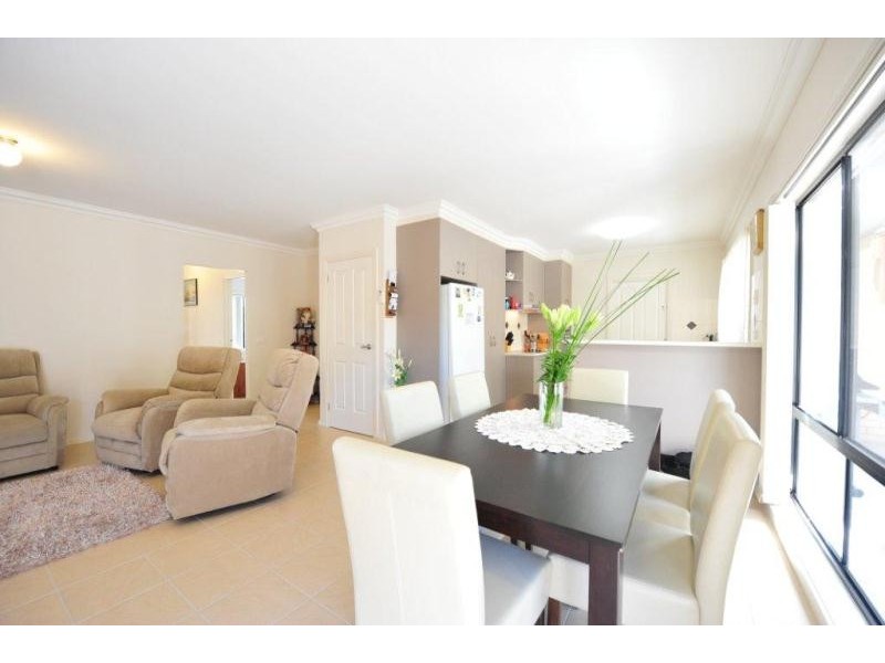 2/5 RAILWAY STREET, Wodonga VIC 3690