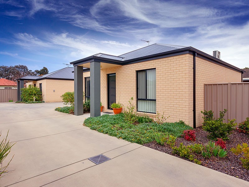 2/5 RAILWAY STREET, Wodonga VIC 3690
